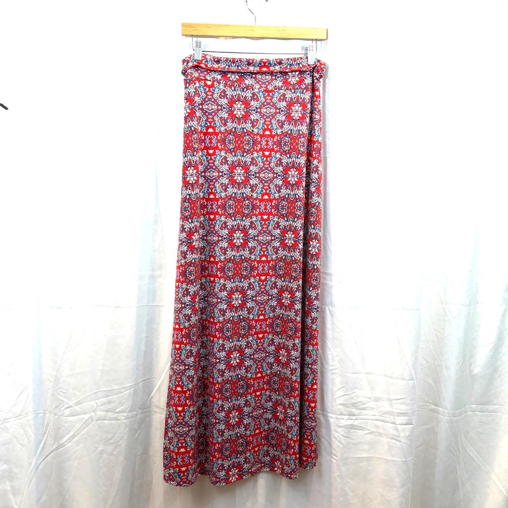 Gilli Women's Red & Blue‎ Maxi Skirt, Made in USA, Stretch, Size M